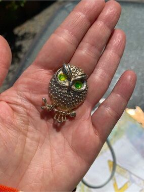 Gold-Tone Owl Brooch with Green Crystal Eyes - Vintage Women's Jewelry